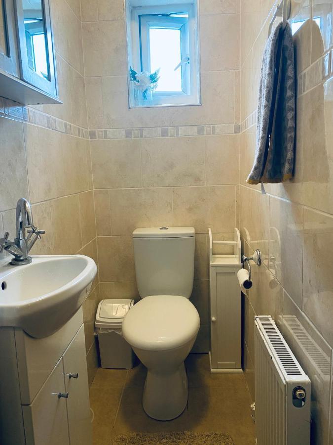 Hameway House- Stunning 4 Bedroom House With A Spacious Kitchen London Exterior photo